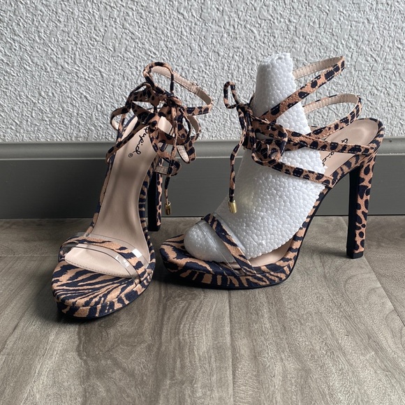 Lace Up Animal Print Heels NWOT - Picture 1 of 4